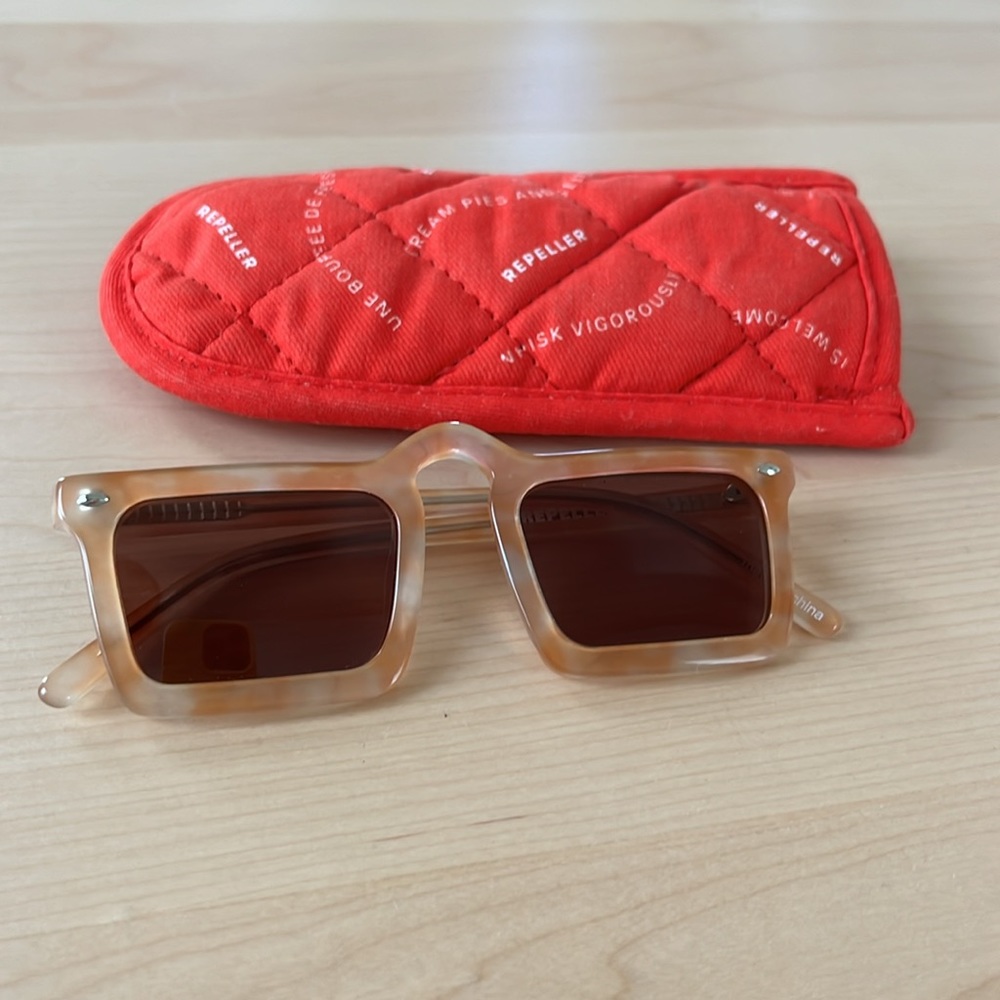 Man Repeller Unibrow Square Sunglasses
